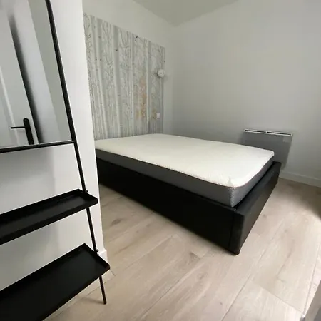 Gambetta - T1 Bis De 28m2 - Centre Ville Сasa de vacaciones Surgères