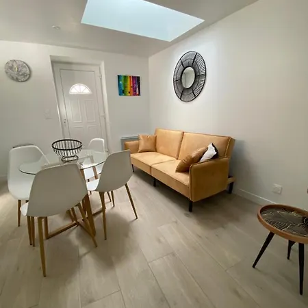 Gambetta - T1 Bis De 28m2 - Centre Ville Surgères